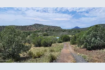 50400 N Starship Trail, Ash Fork, AZ 86320 - Photo 18