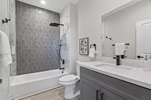 2601 E Clarendon Ave, Phoenix, AZ 85016 - Photo 22