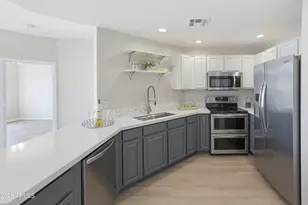 14000 N 94th St, Scottsdale, AZ 85260 - Photo 6