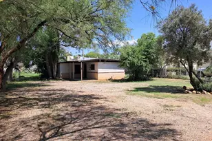 225 N Carmichael Ave, Sierra Vista, AZ 85635 - Photo 2