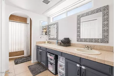 701 W Los Lagos Vista Avenue, Mesa, AZ 85210 - Photo 16