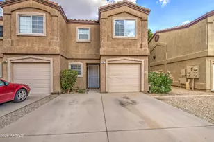 125 S 56th St, Mesa, AZ 85206 - Photo 1