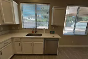 1470 W Armstrong Way, Chandler, AZ 85286 - Photo 8