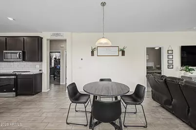17308 W Daley Lane, Surprise, AZ 85387 - Photo 8