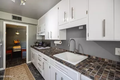 140 E Coronado Road #19, Phoenix, AZ 85004 - Photo 28