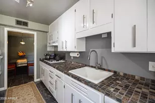 140 E Coronado Rd, Phoenix, AZ 85004 - Photo 28