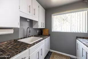 140 E Coronado Rd, Phoenix, AZ 85004 - Photo 28