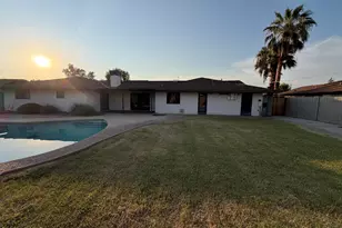 3013 S Fairway Dr, Tempe, AZ 85282 - Photo 2