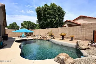 8818 W Melinda Ln, Peoria, AZ 85382 - Photo 38