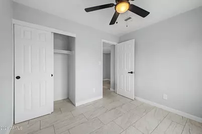 6753 W Palm Lane, Phoenix, AZ 85035 - Photo 18