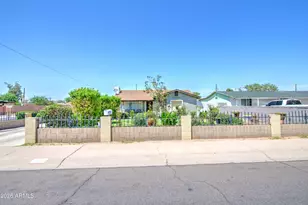 122 W Grove St, Phoenix, AZ 85041 - Photo 2