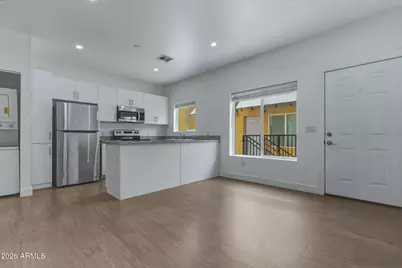622 N 9th Avenue #303, Phoenix, AZ 85007 - Photo 6