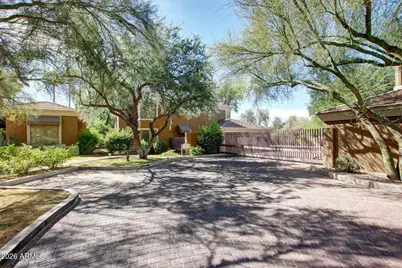 1411 E Orangewood Avenue #205, Phoenix, AZ 85020 - Photo 40