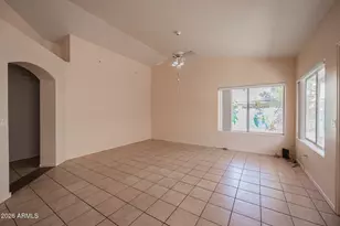 925 S Sailfish Dr, Gilbert, AZ 85233 - Photo 8
