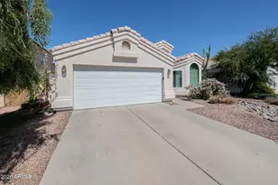 925 S Sailfish Dr, Gilbert, AZ 85233 - Photo 1