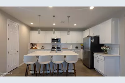 19605 W Cambridge Avenue, Buckeye, AZ 85396 - Photo 12