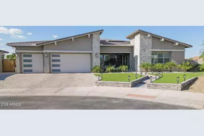13730 W Bloomington Street, Litchfield Park, AZ 85340 - Photo 2