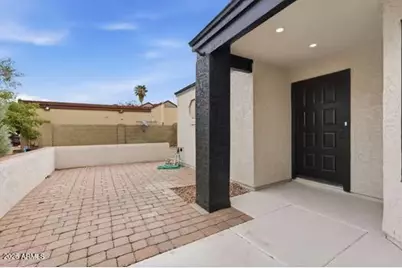 6121 W Maui Lane, Glendale, AZ 85306 - Photo 4
