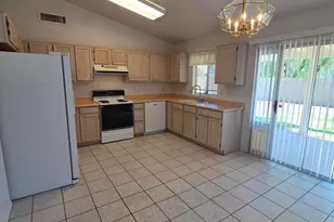 2925 E Blackhawk Dr, Phoenix, AZ 85050 - Photo 6
