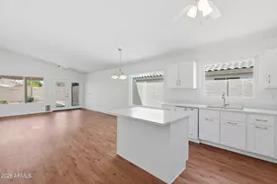 972 E Constitution Dr, Chandler, AZ 85225 - Photo 10