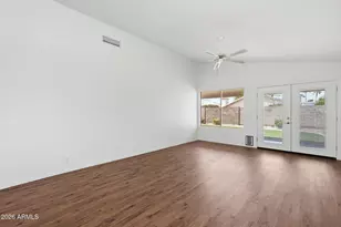 972 E Constitution Dr, Chandler, AZ 85225 - Photo 16