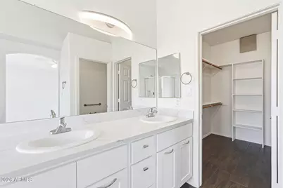 972 E Constitution Drive, Chandler, AZ 85225 - Photo 28