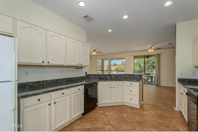 18650 N Cactus Flower Way, Surprise, AZ 85387 - Photo 10