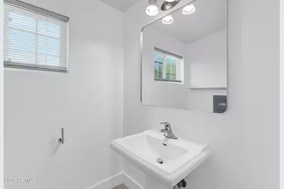 817 W Oregon Avenue, Phoenix, AZ 85013 - Photo 18