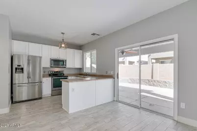 4230 E Windsor Drive, Gilbert, AZ 85296 - Photo 2