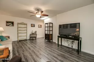 18206 N Stonebrook Dr, Sun City West, AZ 85375 - Photo 4