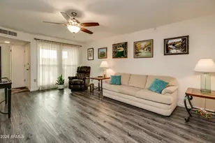 18206 N Stonebrook Dr, Sun City West, AZ 85375 - Photo 2