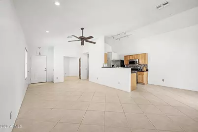 4040 N 14th Place, Phoenix, AZ 85014 - Photo 8