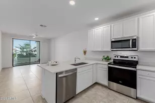 2511 W Queen Creek Rd, Chandler, AZ 85248 - Photo 2