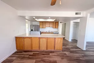 10215 N 36th Ave, Phoenix, AZ 85051 - Photo 12
