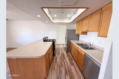 10215 N 36th Avenue, Phoenix, AZ 85051 - Photo 2