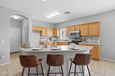 16597 W Madison Street, Goodyear, AZ 85338 - Photo 4