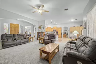 240 E Pebble Trail, Casa Grande, AZ 85122 - Photo 14