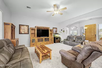 240 E Pebble Trail, Casa Grande, AZ 85122 - Photo 12