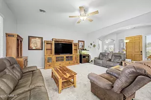 240 E Pebble Trail, Casa Grande, AZ 85122 - Photo 12