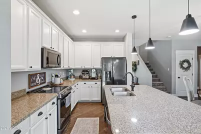 1424 E Goldcrest Street, Gilbert, AZ 85297 - Photo 12