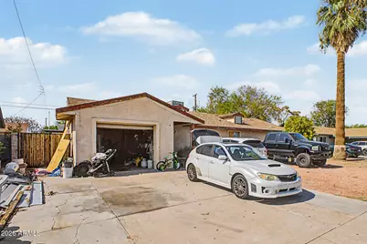 6014 W Pinchot Avenue, Phoenix, AZ 85033 - Photo 2