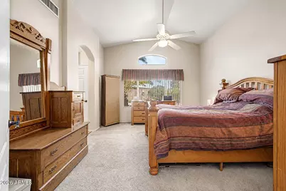 102 W Morrow Drive, Phoenix, AZ 85027 - Photo 8