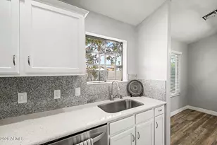 4407 E Amberwood Dr, Phoenix, AZ 85048 - Photo 16