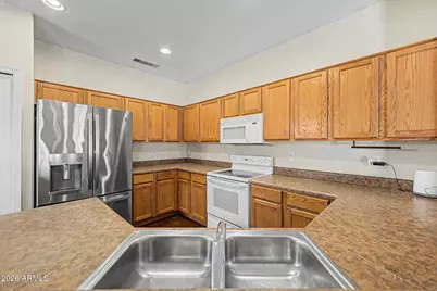 505 W Elm Lane, Avondale, AZ 85323 - Photo 8