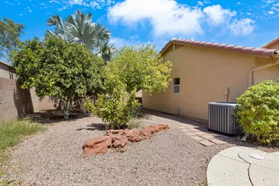 448 W Madero Avenue, Mesa, AZ 85210 - Photo 8