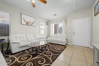 7424 W Wolf Street, Phoenix, AZ 85033 - Photo 4