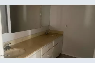 2918 W Glendale Avenue, Phoenix, AZ 85051 - Photo 8