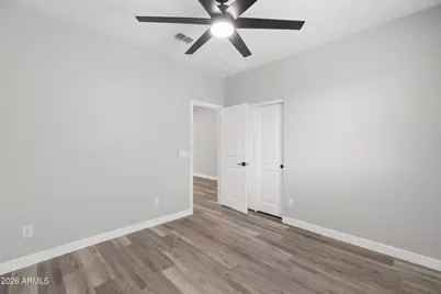 10220 N 49th Avenue, Glendale, AZ 85302 - Photo 22