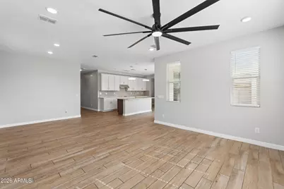 10220 N 49th Avenue, Glendale, AZ 85302 - Photo 16