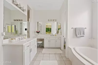 224 W Fellars Drive, Phoenix, AZ 85023 - Photo 18